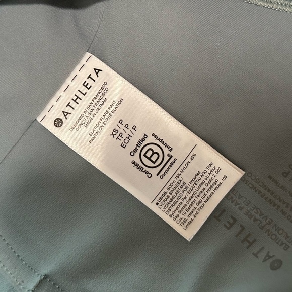 Athleta Elation Ultra Flare Stretchy Yoga Athleisure Pants in Minimalist Gray XS - Picture 10 of 12